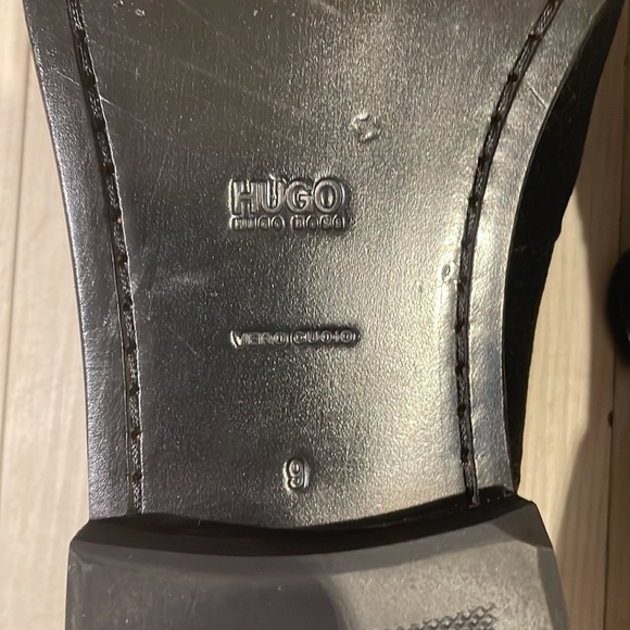 Hugo Boss - Picture 3 of 5